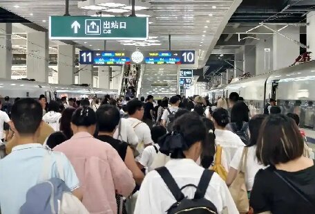 開學(xué)倒計時！汕頭站服務(wù)升級保障學(xué)生順暢出行